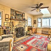 Blue Ridge Mountain Escape ~ 8 Mi to Chimney Rock