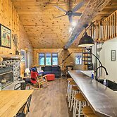 Waterfront Cottage w/ Dock on Papoose Lake!
