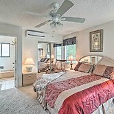 Central Venice Apartment w/ Balcony, Walk to Beach