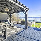 Puget Sound Cabin With Hot Tub and Water Views!