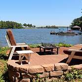 Frankston Home W/deck & Fishing on Lake Palestine!
