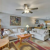 Red River Ski Condo on Main St - Mtn View!