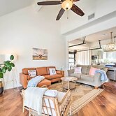 Spicewood Vacation Rental w/ Infinity Pool!