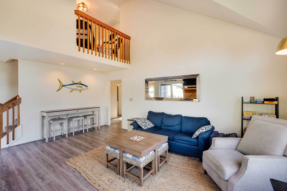 Hot Tub & Fire Pit: Outer Banks Family Getaway!
