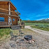 Cabin w/ Fire Pit, Views & Bbq: 18 Mi to Moab!