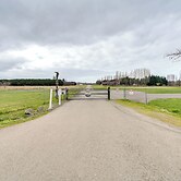 Private Hot Tub: 'blue Sky Cabin' in Sequim