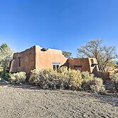 El Prado Home w/ Hot Tub, Panoramic Mtn Views