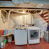 Cute Home w/ Patio ~ 7 Mi to Dtwn Pittsburgh