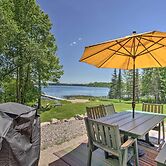 Lakefront Hackensack Cabin w/ Patio & Grill!