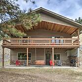 Quiet Riverside Retreat: Hike, Fish & Ski!