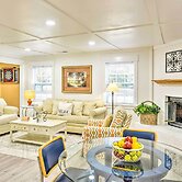 Bright Beaufort Home w/ Porch & Fire Pit!