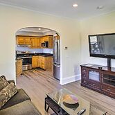 Apt w/ Shared Gas Grill, 2 Blocks to Dtwn!