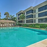 Luxury Sanibel Condo w/ Ocean View: Steps to Beach