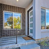 6 Mi to Dtwn Denver: Townhome w/ Patio!