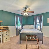 Historic Branson Cottage: 7 Mi to Table Rock Lake!