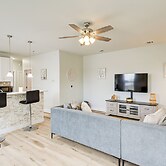 Steps to TCU Campus: Modern Fort Worth Apt