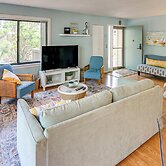 < 1 Mi to Beach: Condo w/ Community Perks in Hhi!