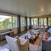 Hendersonville Home w/ Views - 3 Mi to Downtown!