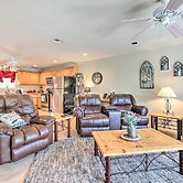 Deck & Lake Access: Cozy Townhome in Eucha