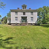 Sodus Point Historic Home ~ 1/2 Mi to Sodus Bay!