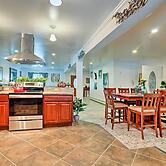 Expansive Getaway ~ 2 Miles to Mendenhall Glacier!