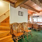 Cozy Bartlett Townhome < 3 Mi to Attitash Mountain