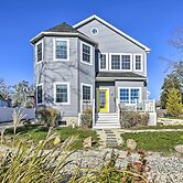 Charming Spring Lake Retreat, 1 Mi to Beach!