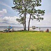Welcoming Perdido Bay Home < 1 Mile to Dock