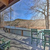 'serenity on the River' Luxe Lewisburg Cabin!