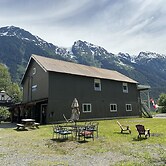 Stewart Mountain Lodge