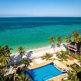 Sunny Palms Beach Bungalows