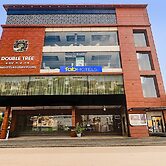 Fabhotel Double Tree