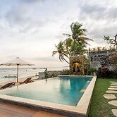 Utama Villas Beach Front Candidasa