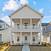 Vitamin Sea 3 Bedroom Home by RedAwning