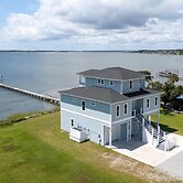 Straits Serenity 3 Bedroom Home by RedAwning