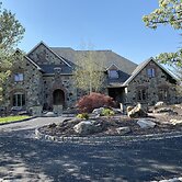 Chestnuthill Countryside Manor