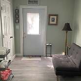 1 Bedroom Studio Cottage Patio Grill Firepit Parking