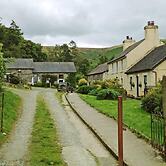 Relax in Sunset View Cottage on Cwmiar Farm