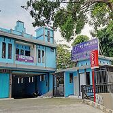 OYO 90396 The Halona Villa Batu