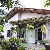 OYO Homes 90916 Eco Tourism Geopark Rajamandala Homestay Syariah