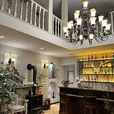 Wesley Rosegarden Lushan