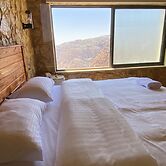 Dana Trail Hotel