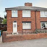 The Serene Stays - 3 Bed Home in Oldham Manchester