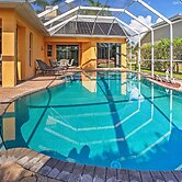Naples Home w/ Pool, Extended Stays Welcome!