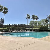 Peninsula Links B102