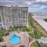 Beachfront Marco Island Resort Condo w/ Pool!
