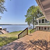 Peaceful Escape w/ Boat Dock on Lake Talquin!