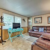 Cabin w/ Fire Pit, Walk to Steinhatchee River!