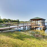 Lakefront Tavares Home w/ Deck, Patio & Dock!