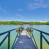 Seasonal Beach + Boat Dock: Lake Hartwell Home!